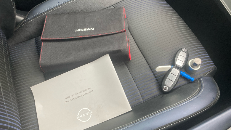 Nissan Qashqai 1.3 DiG-T MH Tekna 5dr Petrol Hatchback